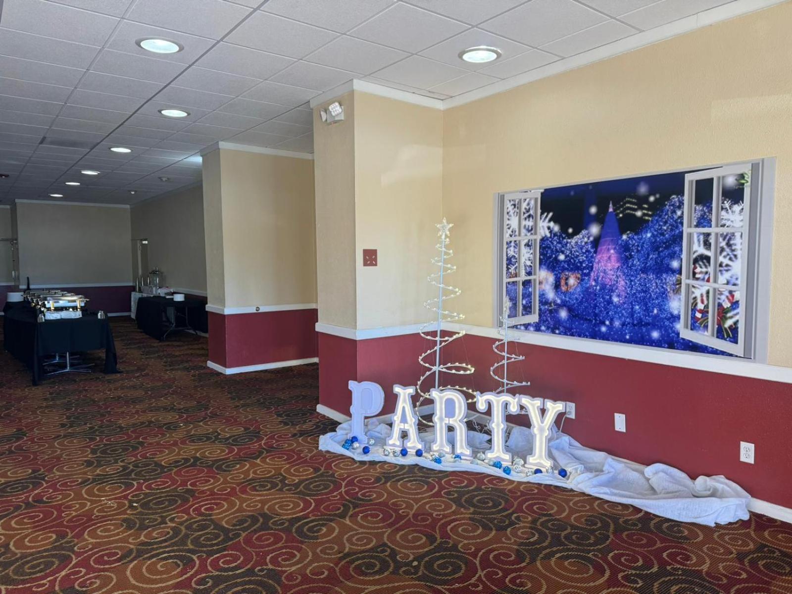 Clarion Inn & Suites, Roswell Buitenkant foto